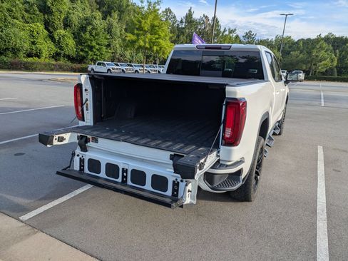 Used 2023 GMC Sierra 1500 AT4 w/ AT4 Preferred Package AWD/4WD image 36