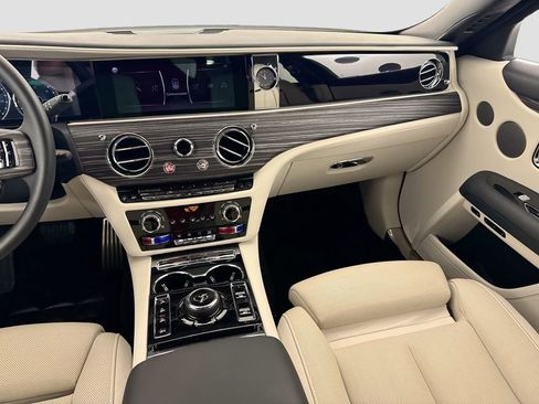 Used 2022 Rolls-Royce Ghost image 24