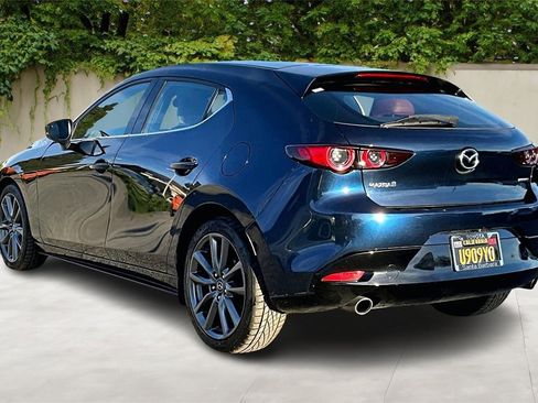 Used 2019 MAZDA MAZDA3 Hatchback image 4