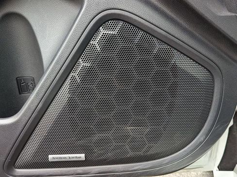 Used 2025 Subaru Legacy Limited image 13