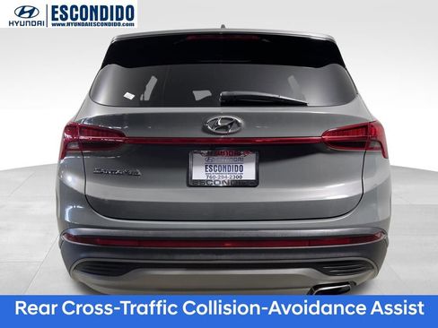 Used 2023 Hyundai Santa Fe SE image 4