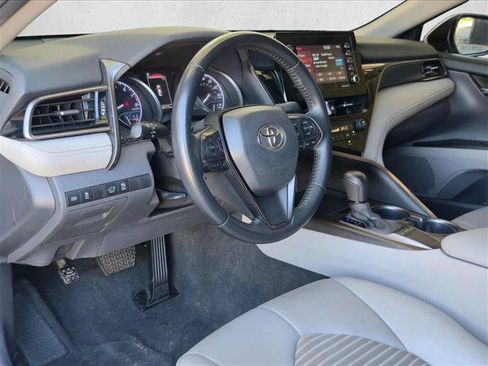 Used 2023 Toyota Camry SE FWD image 9