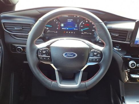 Certified 2024 Ford Explorer ST-Line w/ Class IV Trailer Tow Package AWD/4WD image 29
