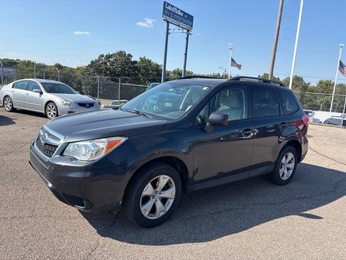 Used 2016 Subaru Forester 2.5i Premium AWD/4WD image 3