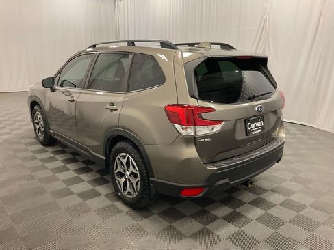 Used 2020 Subaru Forester Premium AWD/4WD image 5