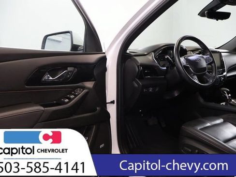Used 2023 Chevrolet Traverse RS w/ LPO, Cargo Package AWD/4WD image 10