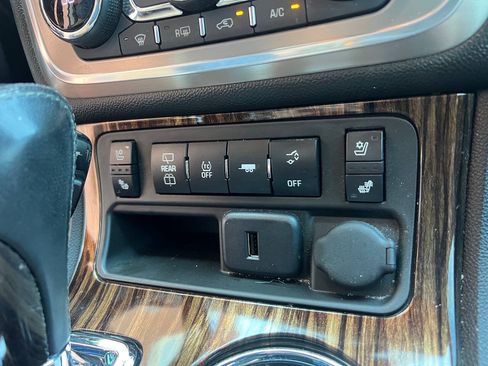 Used 2016 GMC Acadia Denali AWD/4WD image 15