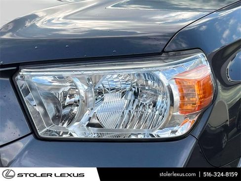 Used 2012 Toyota 4Runner SR5 image 11