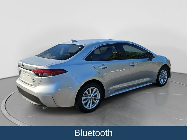 Used 2026 Toyota Corolla XLE FWD image 4