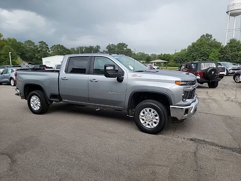 Used 2025 Chevrolet Silverado 2500 LT w/ All Star Edition AWD/4WD image 7