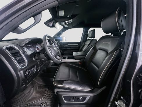 Used 2023 RAM 1500 Laramie AWD/4WD image 13