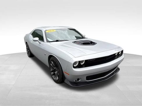Used 2021 Dodge Challenger R/T Scat Pack w/ Shaker Package RWD image 7