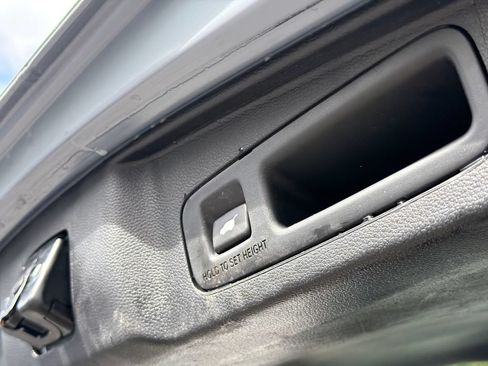 Used 2022 Honda CR-V EX-L image 9