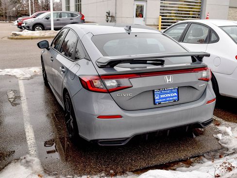 Used 2025 Honda Civic Sport image 3
