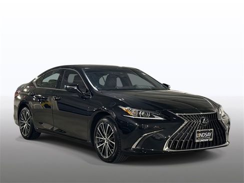 Certified 2023 Lexus ES 350 w/ Premium Package image 9