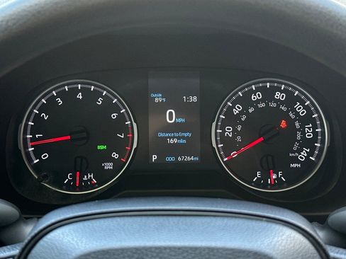 Used 2022 Toyota RAV4 XLE w/ Convenience Package FWD image 25
