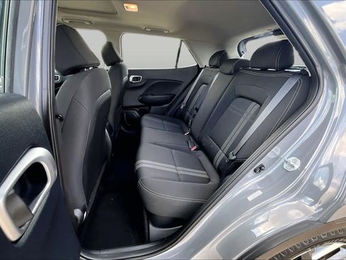 Used 2021 Hyundai Venue SEL w/ Premium Package FWD image 20
