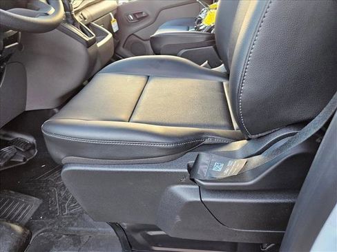New 2026 Ford Transit 250 148 Medium Roof w/ Load Area Protection Package RWD image 4