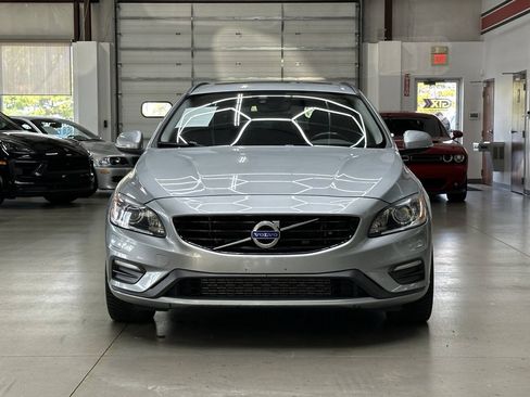 Used 2018 Volvo V60 T5 Dynamic w/ Vision Package AWD/4WD image 6