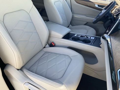 New 2026 Volkswagen Atlas SE image 7