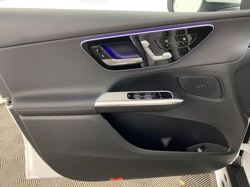 Used 2026 Mercedes-Benz GLC 300 4MATIC image 11