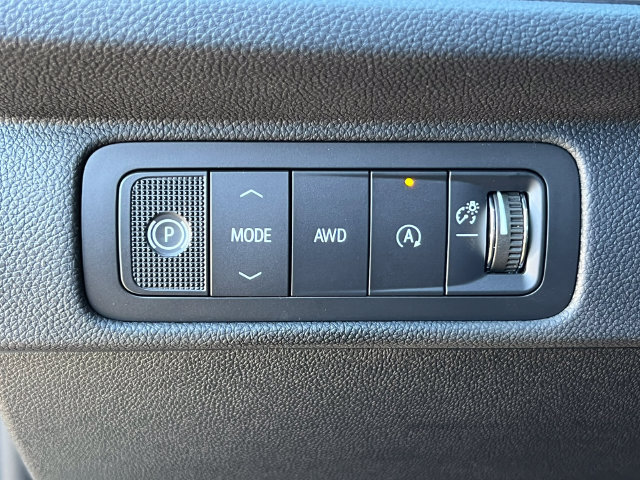 New 2027 Chevrolet Traverse LT AWD/4WD image 17