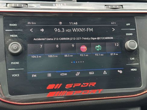 Used 2021 Volkswagen Tiguan SE w/ Panoramic Sunroof Package image 24