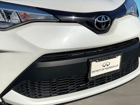 Used 2022 Toyota C-HR XLE FWD image 31