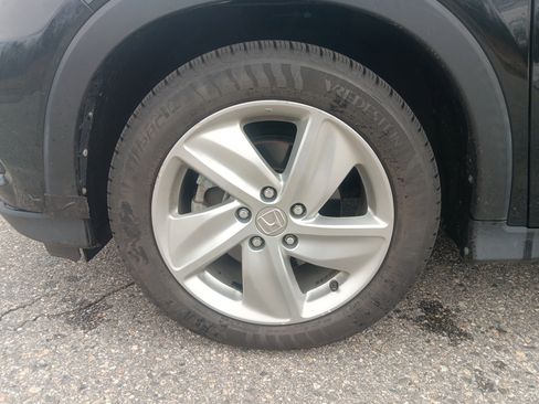 Used 2019 Honda HR-V EX-L image 12