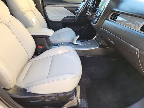 Used 2019 Mitsubishi Outlander GT image 27