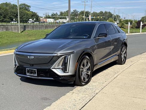 Used 2024 Cadillac Lyriq Luxury AWD/4WD image 20
