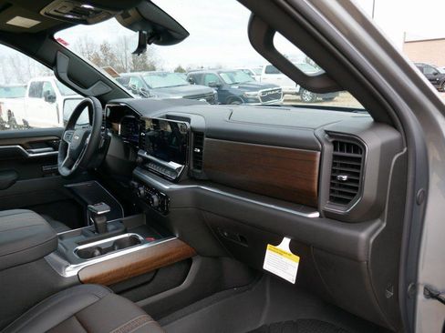 New 2026 Chevrolet Silverado 1500 High Country image 10