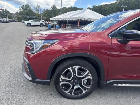 Used 2024 Subaru Ascent Limited w/ Technology Package image 9