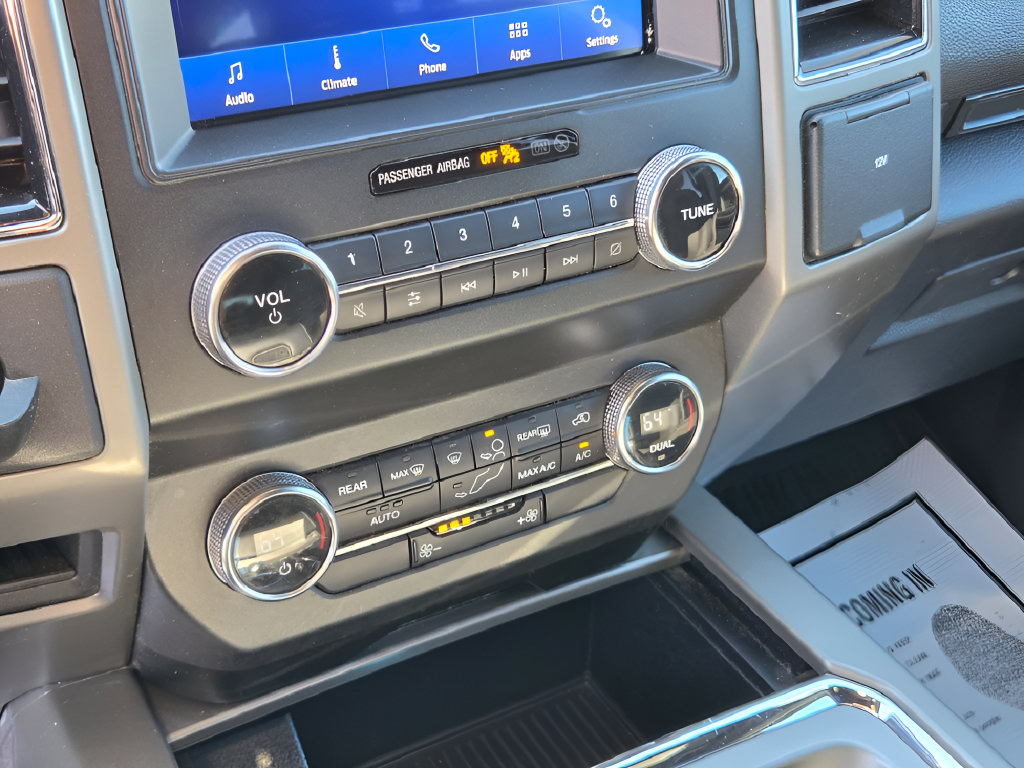 Used 2020 Ford Expedition XLT AWD/4WD image 18