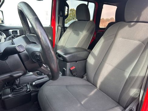 Used 2019 Jeep Wrangler Unlimited Sport S AWD/4WD image 13