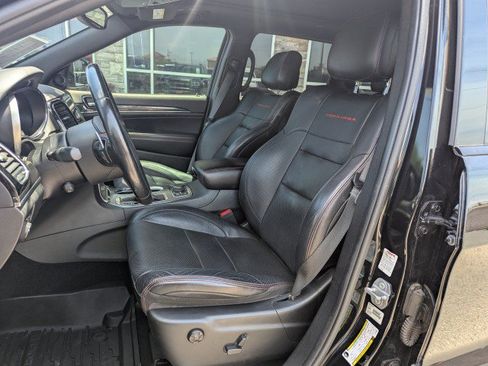 Used 2020 Jeep Grand Cherokee Trailhawk w/ Trailhawk Luxury Group AWD/4WD image 11
