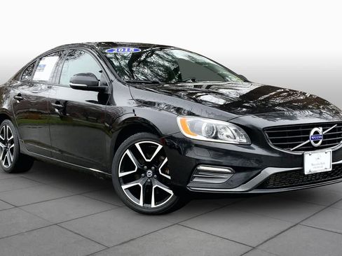 Used 2018 Volvo S60 T5 Dynamic w/ Vision Package AWD/4WD image 3