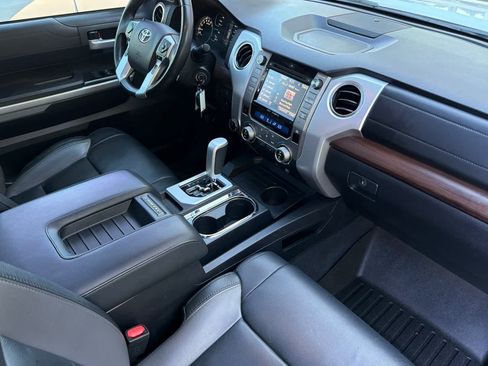 Used 2018 Toyota Tundra Limited w/ Limited Premium Package AWD/4WD image 17