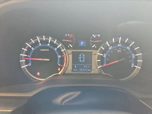 Used 2018 Toyota 4Runner Limited image 2