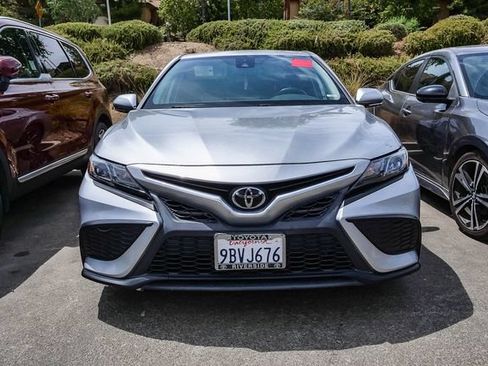 Used 2022 Toyota Camry SE w/ Convenience Package AWD/4WD image 5