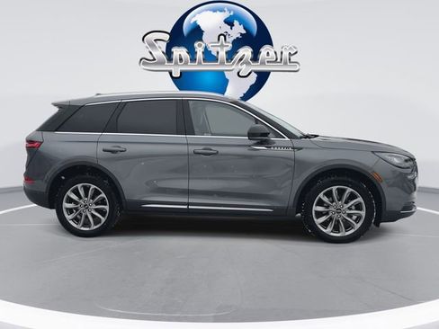 Used 2022 Lincoln Corsair AWD w/ Premium Package image 10