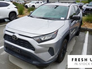 Used 2021 Toyota RAV4 LE AWD/4WD video 1