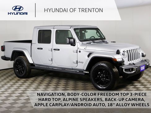 Used 2023 Jeep Gladiator Overland image 1