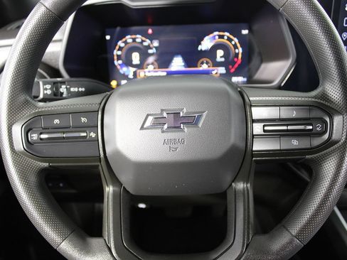 Used 2024 Chevrolet Colorado Trail Boss w/ Technology Package AWD/4WD image 19