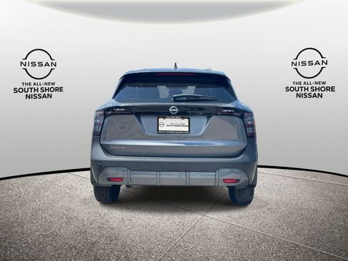 Used 2025 Nissan Kicks S FWD image 6