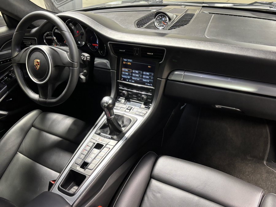 Used 2013 Porsche 911 Carrera 4S AWD/4WD image 34