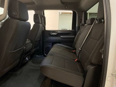 Used 2025 Chevrolet Silverado 2500 LT AWD/4WD image 19