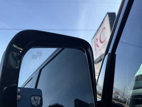 Used 2021 Land Rover Defender 110 SE image 11