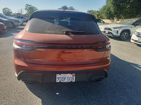 Used 2022 Porsche Macan Base image 4