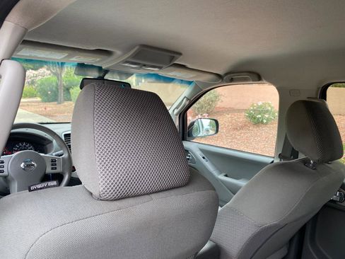 Used 2017 Nissan Frontier SV w/ SV Value Truck Package image 38